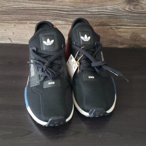 New Adidas NMD Black Sneakers Classic Casual Streetwear Everyday Walking Shoes - Picture 4 of 11